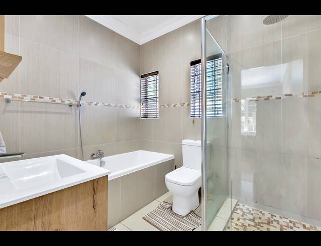 3 BEDROOM HOUSE FOR SALE IN KENSINGTON B
